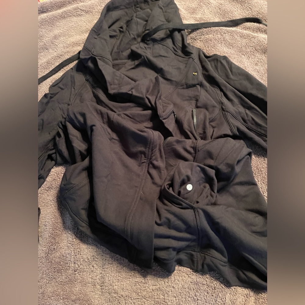 Lululemon off center zip up with shoulder snap jacket Stand up collar, VGUC